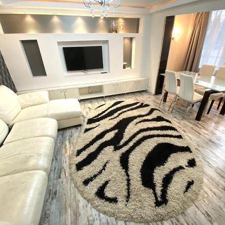 Bright Luxury Apartment Near Center Chisinau Luaran gambar